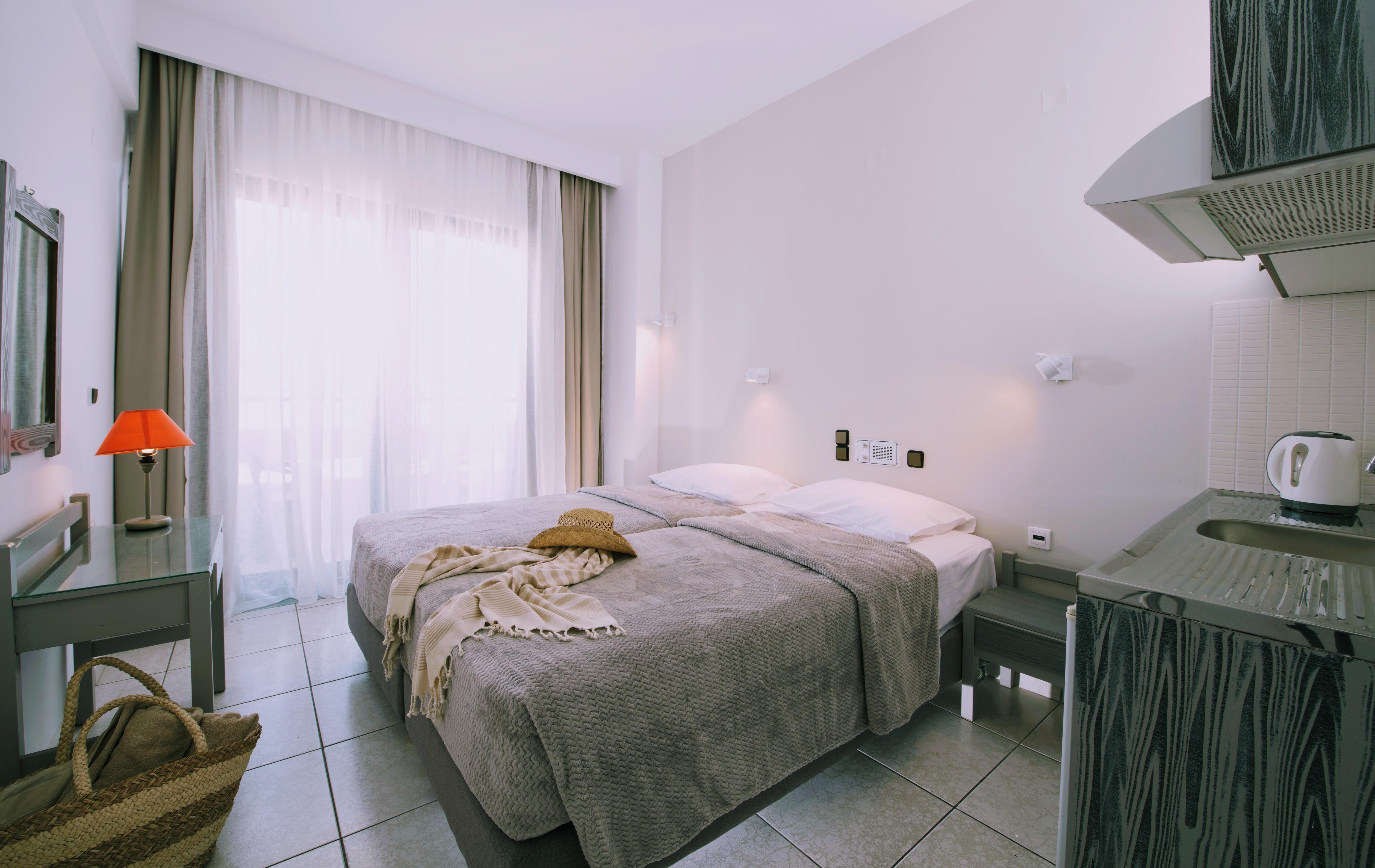 Hermes Hotel Malia Exterior foto