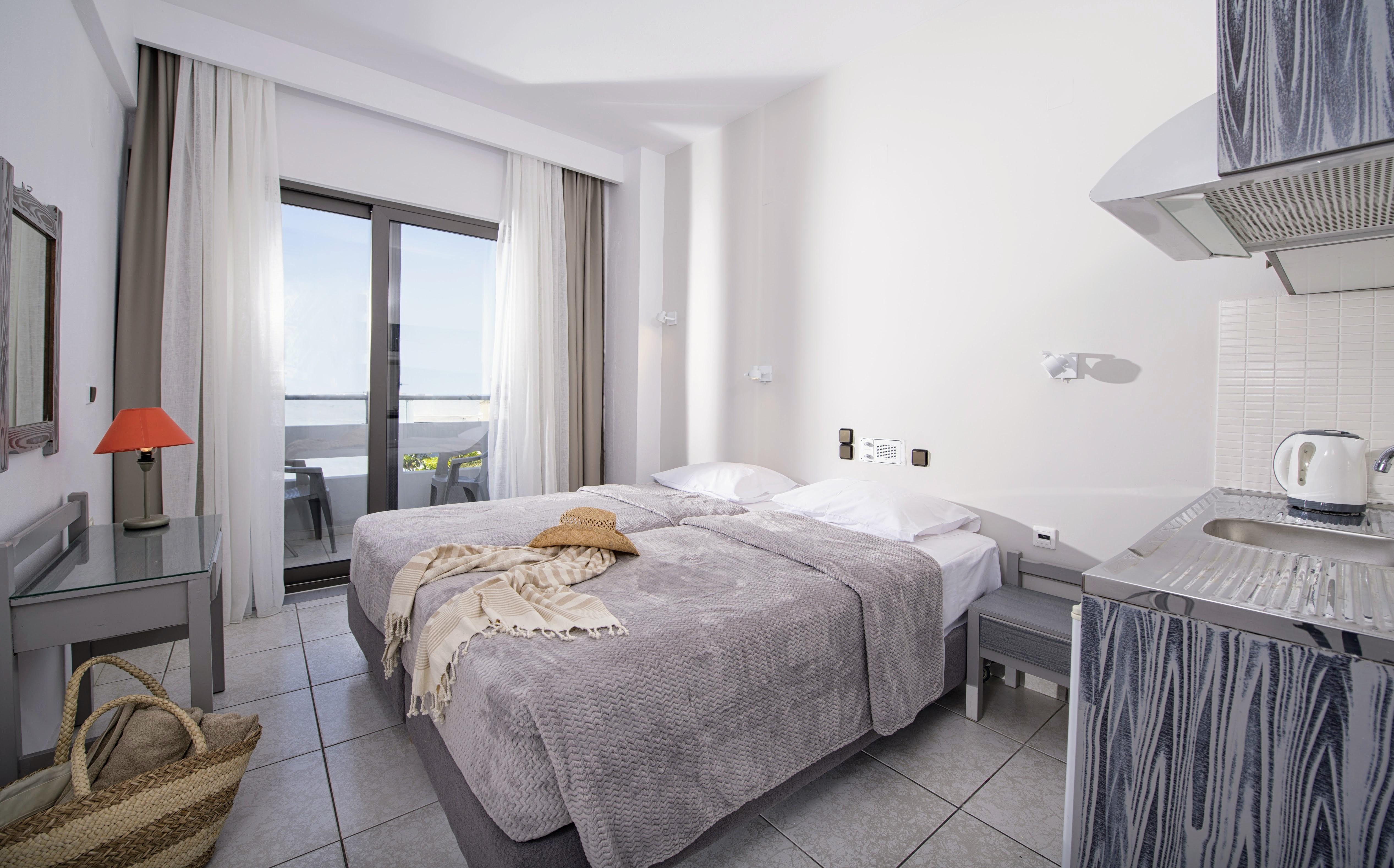 Hermes Hotel Malia Exterior foto