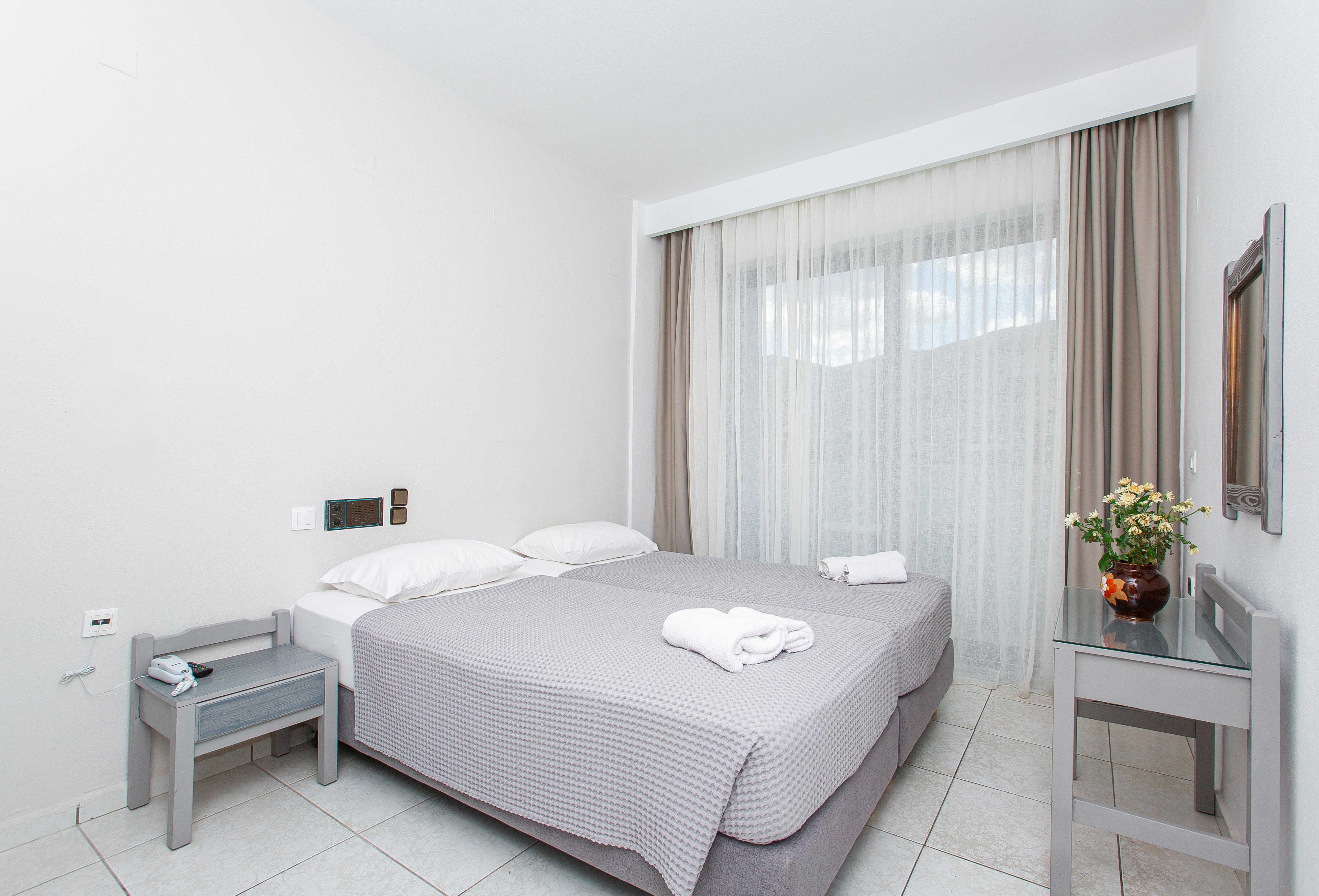 Hermes Hotel Malia Exterior foto